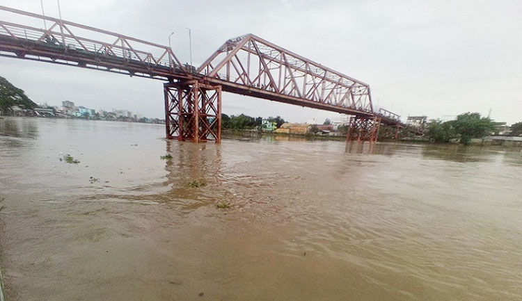 সিলেটের নদ-নদীর পানি বৃদ্ধি অব্যাহত, বন্যার আশঙ্কা